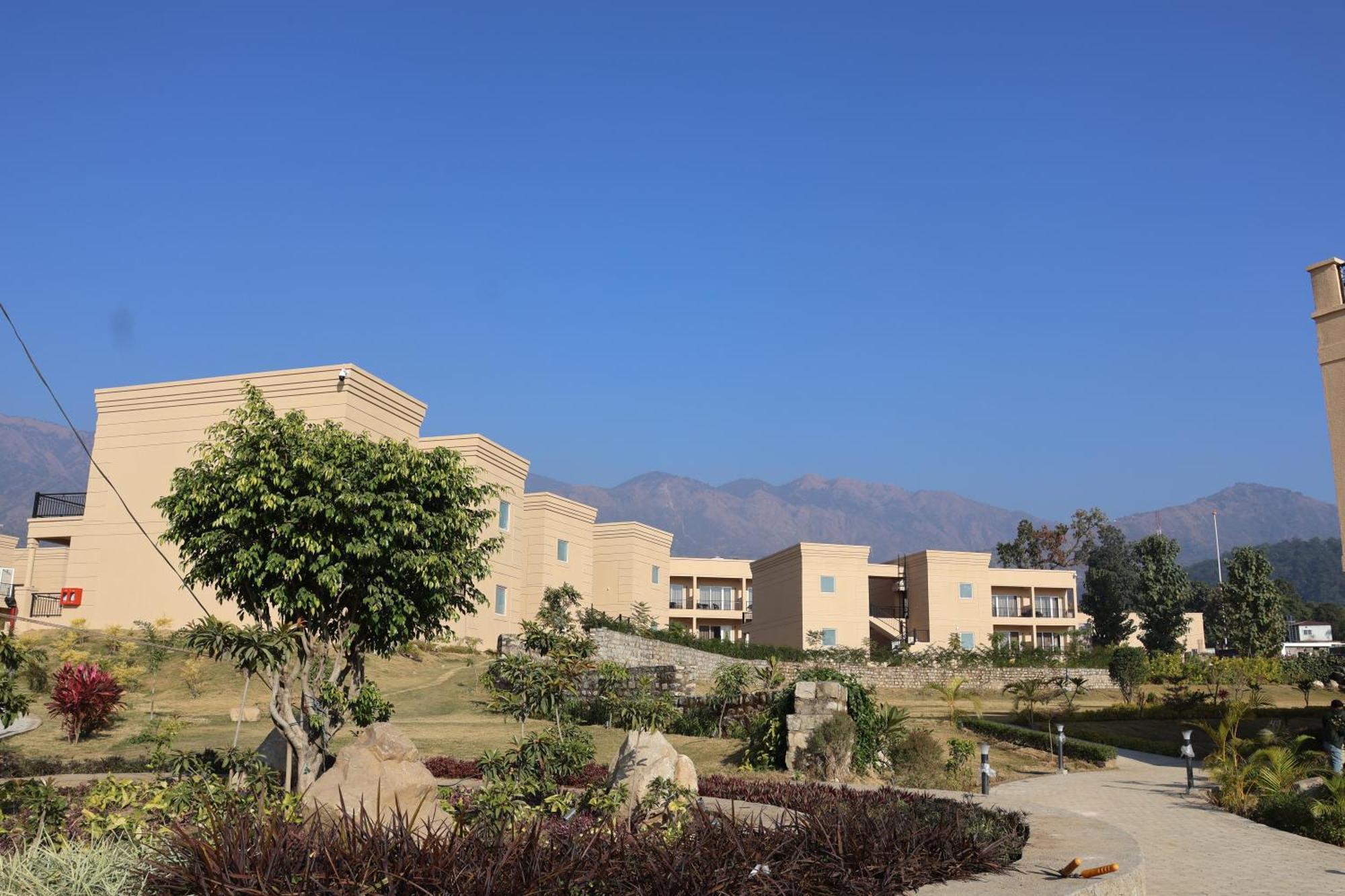 Club Mahindra Patkote Hotell Nainital Exteriör bild
