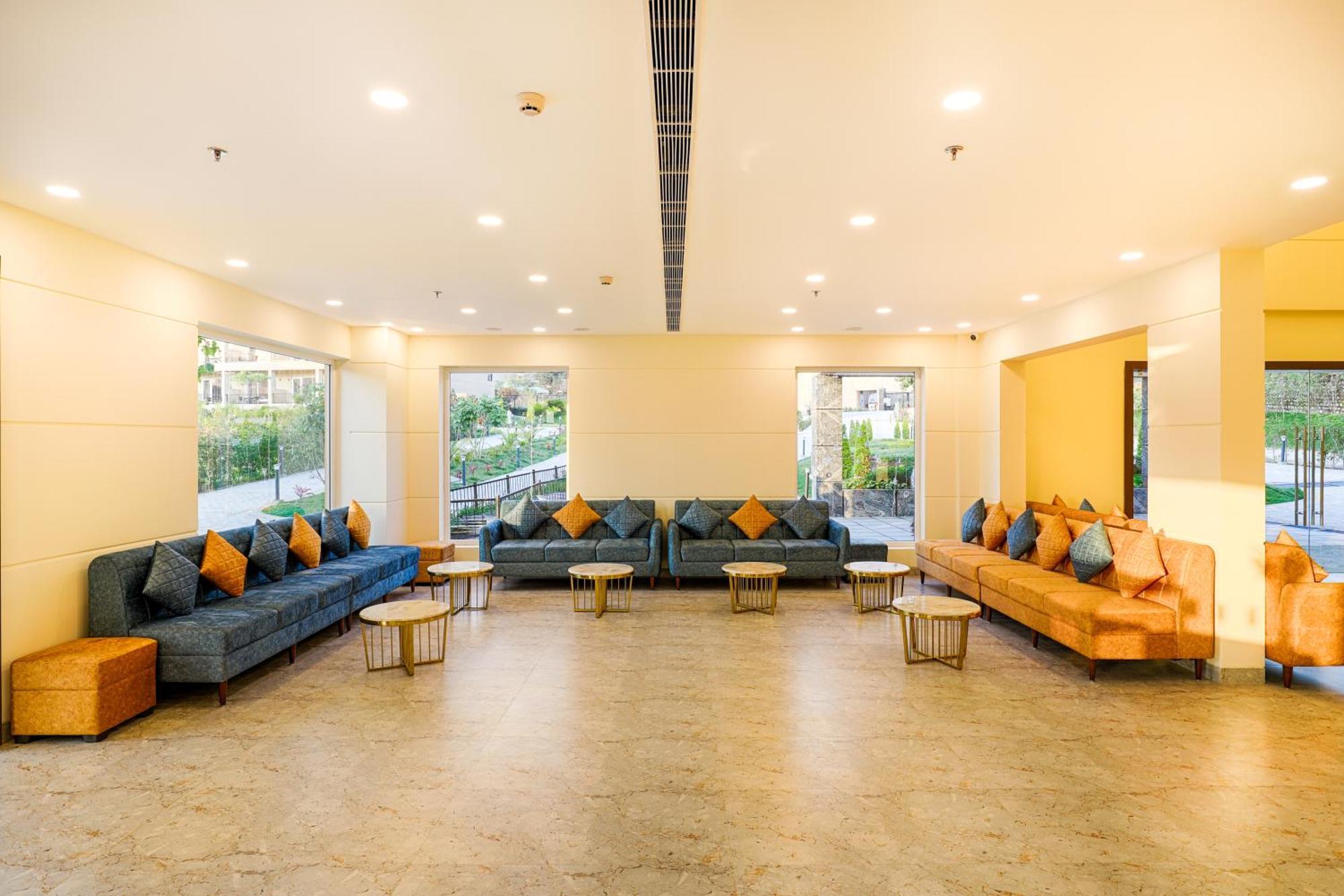 Club Mahindra Patkote Hotell Nainital Exteriör bild