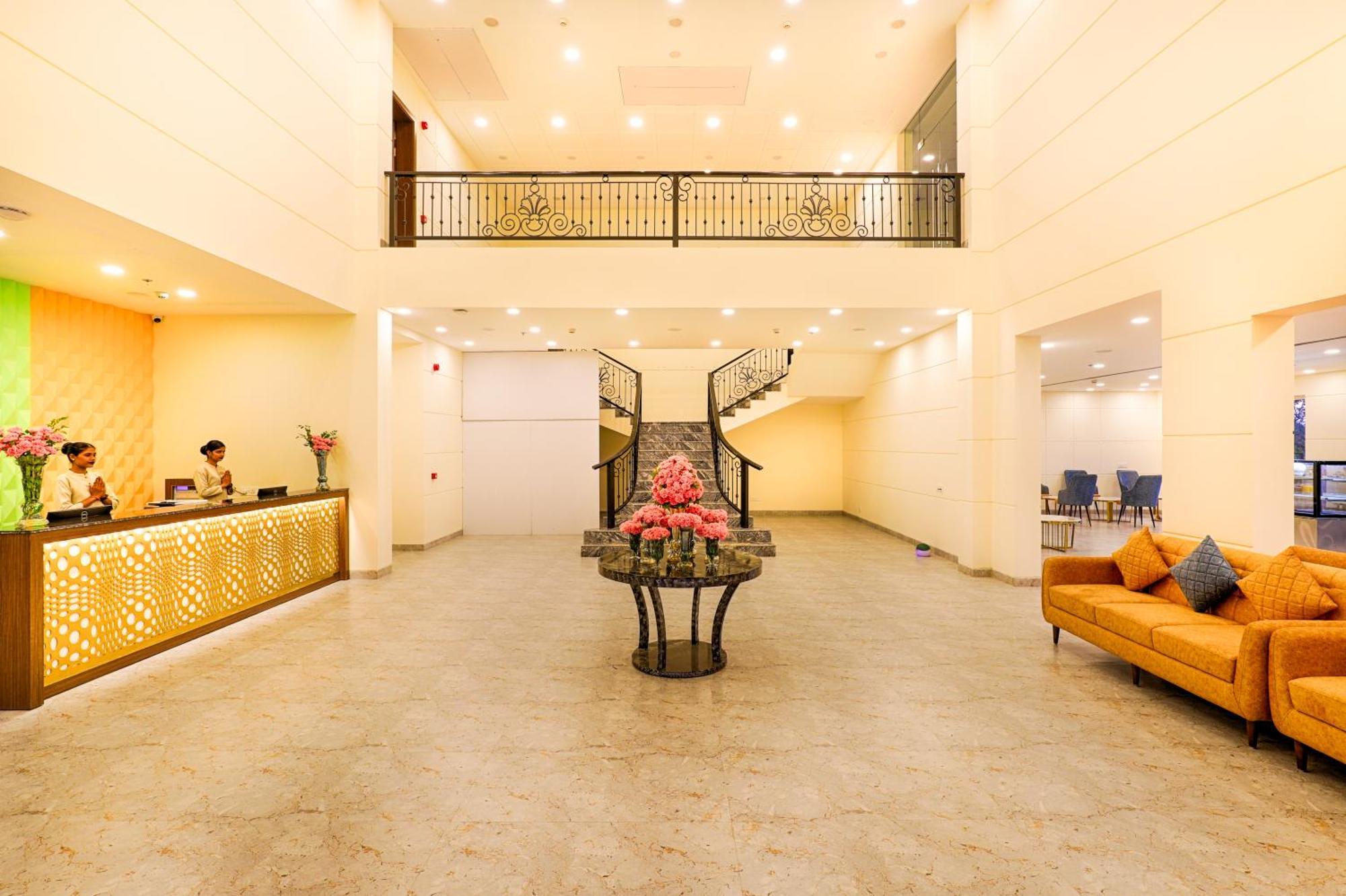 Club Mahindra Patkote Hotell Nainital Exteriör bild