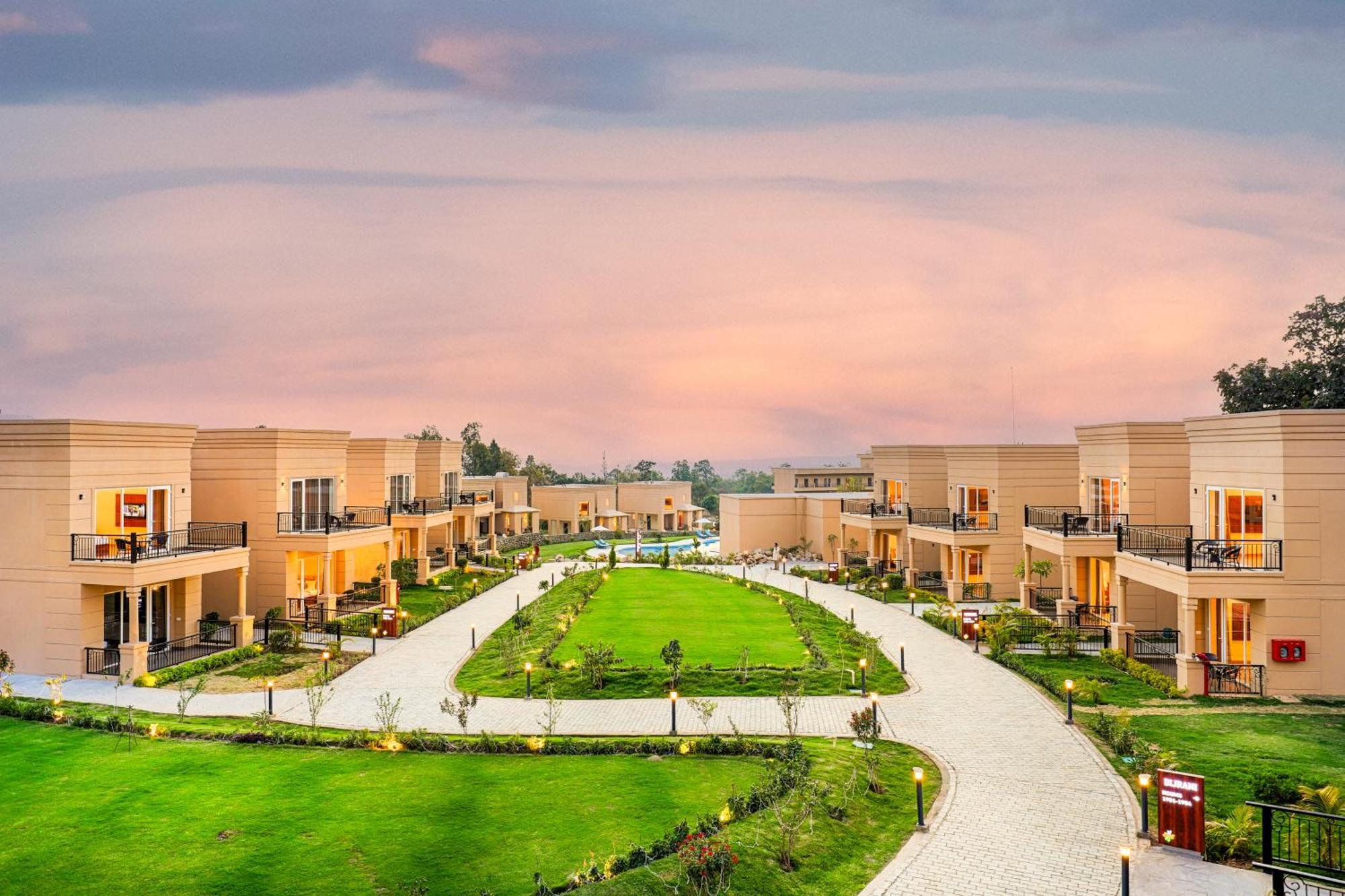 Club Mahindra Patkote Hotell Nainital Exteriör bild