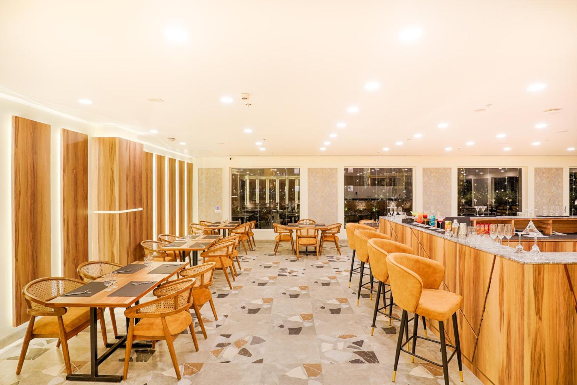 Club Mahindra Patkote Hotell Nainital Exteriör bild